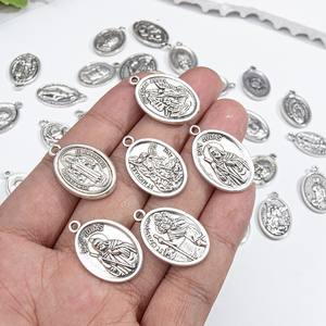 Dijes de Metal con Forma Ovalada de San Judas, Dijes Religiosos para la Fabricación de Joyas, San Gerardo, San <span class=keywords><strong>Bernadette</strong></span> - Product Image 2