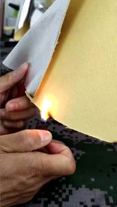 Tissu fonctionnel en Kevlar Tissu en aramide aluminisé argenté Tissu en aramide résistant à la chaleur Tissu en aramide pour vêtements à rayonnement thermique - Product Image 6