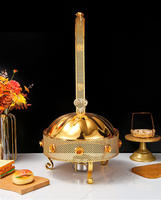 Ensemble de buffet de luxe décoratif et élégant, avec chauffe-plat suspendu doré en acier inoxydable