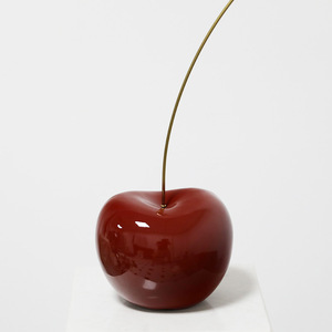Ornement en résine brillante en forme de cerise, sculpture de fruit de luxe léger, décoration de bureau moderne pour salon, artisanat d'intérieur moderne - Product Image 5