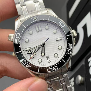 Dernière Montre de Plongée de Luxe en Acier Inoxydable, Étanche, avec Réserve de Marche, Mouvement ETA, Aiguilles, Édition Limitée, Tendance - Product Image 1