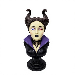 Statue de sorcière froide-cœur, idéale pour la décoration sur le thème d'Halloween - Product Image 4