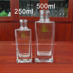 Bouteille en verre de 500 ml avec estampage à chaud pour <span class=keywords><strong>baijiu</strong></span> <span class=keywords><strong>chinois</strong></span> - Product Image 4