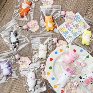 ของเล่นบีบลดความเครียด ซิลิโคนนุ่มนิ่มน่ารัก ขนาดมินิ ขายส่ง แบบกล่อง 24 สี ของเล่นบีบคลายเครียดสำหรับทุกเพศ - Product Image 4
