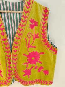 Gilet en velours brodé à la main, veste en velours faite à la main, veste brodée à la main, gilet en velours Suzani, gilet en velours bohème floral - Product Image 4