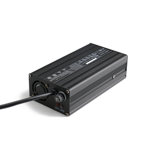 <span class=keywords><strong>Chargeur</strong></span> universel de batterie Li-ion 44,4 V de l'usine de Shenzhen, <span class=keywords><strong>chargeur</strong></span> 50,4 V 5 A pour batteries au lithium 12 cellules 43,2 V - Product Image 4