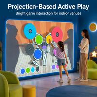 Jeu d'intérieur interactif avec projection sur le bureau, blocs de construction