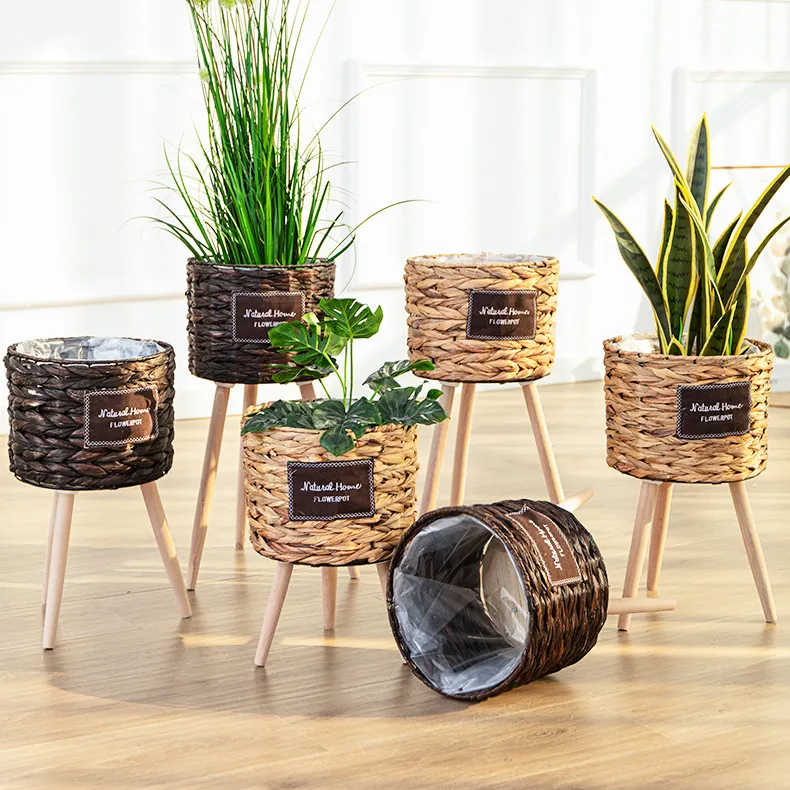 Vasi per piante in Rattan intrecciato a buon mercato Indoor Nordic moderno all'ingrosso supporto succulento fioriere da giardino in legno vasi per piante da fiore per piante