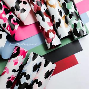 Papel de regalo de flores con estampado de leopardo, impermeable, bricolaje, ramo hecho a mano para floristería, materiales de arte Floral con revestimiento de PE - Product Image 1
