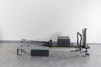 Easy Move Aluminium Reformer Adjustable Infinity Footbar Sitting Box Jumpboard untuk Studio Pilates dan Latihan Tubuh