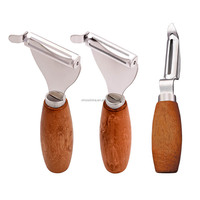 Premium houten handgreep groente- en fruit schilset - 3-delige set van roestvrij staal met ergonomische gebogen handgreep
