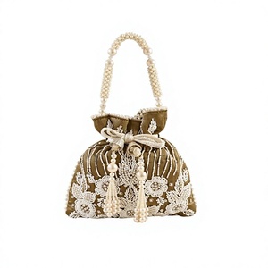 Bolsos Potli Nupciales Hechos a Mano al por Mayor con Bordado para Venta al por Menor y Compras al por Mayor, Bordado Floral Decorativo con Hilo - Product Image 1