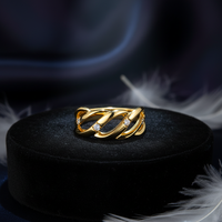 Tejido en Oro |   Anillo trenzado de oro de 18 quilates con diamantes GIA engastados en pavé |   Elegante Estilo Diario