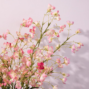 Bouquet de fleurs artificielles Gardenia et Muguet en soie pour décoration intérieure et accessoires de mariage - Product Image 1