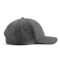 Casquette de baseball unisexe en polyester à 6 panneaux avec logo PVC personnalisé de haute qualité, perforations découpées au laser, imperméable, performance golf, motif points dorés