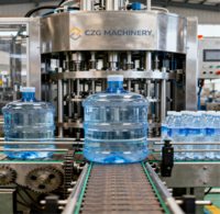 Machine de remplissage de boissons en fûts plastiques QGF-150 de 5 gallons, 150-200 BPH, équipement d'embouteillage d'eau entièrement automatique avec pompe électrique