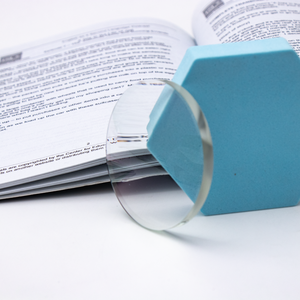 Lentes Oftálmicas Asféricas con Bloqueo de Luz Azul MR8 <span class=keywords><strong>1.61</strong></span>, Resina CR39, Efecto Visión Única, Revestimiento AR, Blanco Transparente - Product Image 1