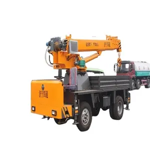 6 Ton Pick and Carry Crane Heavy Duty Truck with Spare Parts