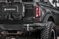 Vente en gros de pare-chocs tout-terrain 4X4 de haute qualité Accessoires de pare-chocs avant arrière en alliage d'aluminium avec feu arrière pour Ford Bronco 2021 +