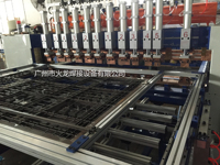 Machine de soudage par points multipoints automatique pour la fabrication de clôtures en treillis métallique