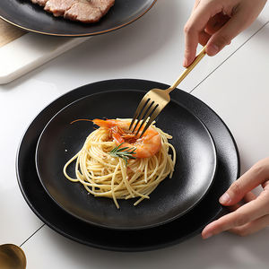 Großhandel Mattschwarzer Porzellan-Ladeteller 30 cm, Keramik-Essteller-Salatteller-Set für Restaurant-Hotel - Product Image 4