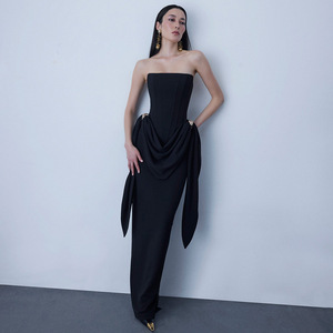 Robe de soirée longue sans bretelles style européen et américain, taille naturelle, dos nu, pour banquets - Product Image 4