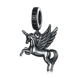 Mặt Dây Chuyền Pegasus Mạ Vàng Đen Ngầu Phụ Kiện Châu Âu Và Mỹ Vòng Tay Bạc Sterling 925 Đính Cườm SCC2389