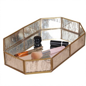 Wholesaler Manufacturer Latest Design Decorative Antique Glass Customized Handcrafted Gift Tray Food Contact Safe Dishwasher - Product Image 1