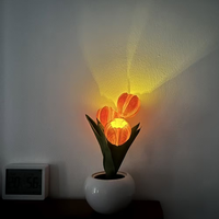 Lampe de table en forme de tulipe avec vase, fleur artificielle, lampe de chevet, lampe de table pour anniversaire, fête, mariage, décoration de chambre