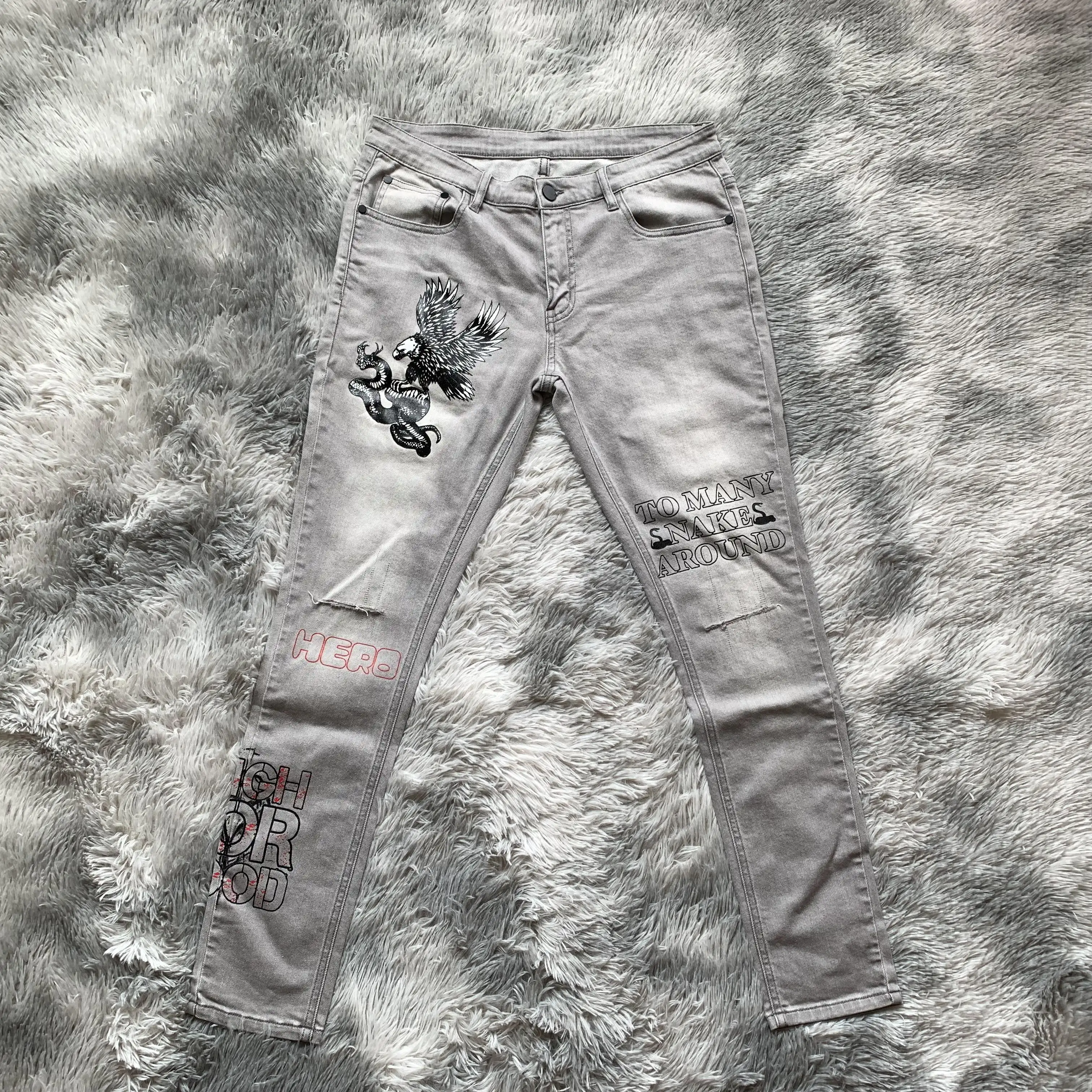 DENIMGUYS screen printing grey whisker monkey wash custom tapered men's jeans
