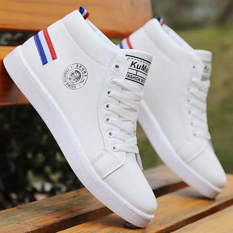 2023 Sapatos casuais de couro masculino de venda direta da fábrica sapatos brancos esportivos da moda