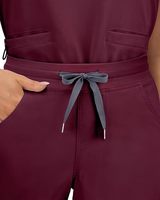 Ensemble de blouses médicales personnalisées pour femmes en tissu sergé rouge bordeaux, détectables par les détecteurs de métaux, en polyester/spandex, pour usage hospitalier