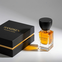 Flacon de parfum élégant 30ml 50ml 100ml, forme carrée, bouchon noir, conteneur de parfum vide, logo personnalisé, fournisseur d'emballages de parfum OEM