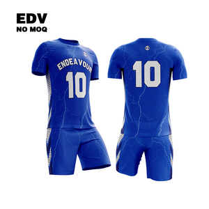 Maillot de football personnalisé de haute qualité, OEM, nom et numéro personnalisés, en vente - Product Image 3