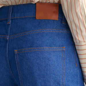 Jean bleu vif jambe large personnalisé coupe ample coutures contrastées jean taille basse jambe large pour les femmes de grande taille - Product Image 5