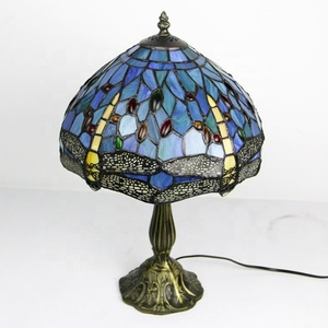 Lámpara de Mesa LongHuiJing de Alta Gama con Pantalla de Vidrio de Estilo Wisteria, LED, Alimentación por CA, Diseño Artesanal con Patrón de Libélula - Product Image 5