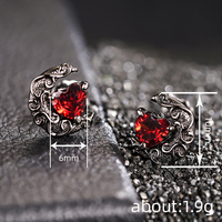 Boucles d'oreilles clous Gothique Vintage Cœur et Croissant de Lune en Cuivre Plaqué Noir avec Zircon Rouge, Bijoux de Fête Style Sombre Halloween pour Femme