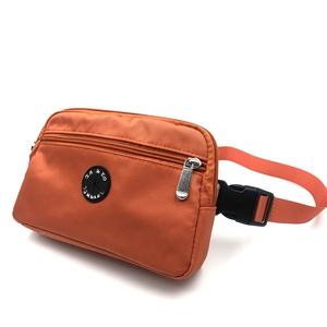Bolsa impermeable cruzada con logotipo personalizado y correa para comida, bolsa de viaje para mascotas, riñonera para caminar con bolsa de jarra de agua - Product Image 5