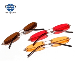 <span class=keywords><strong>Occhiali</strong></span> <span class=keywords><strong>da</strong></span> <span class=keywords><strong>Sole</strong></span> Teenyoun Rettangolari Stretti e Piccoli Senza Montatura per Donna, Colore Caramella, <span class=keywords><strong>Occhiali</strong></span> <span class=keywords><strong>da</strong></span> <span class=keywords><strong>Sole</strong></span> <span class=keywords><strong>Sottili</strong></span> e Piccoli per Uomo, Lenti Trasparenti UV400 - Product Image 2