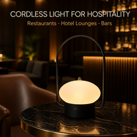 Lampe de table sans fil rechargeable pour restaurant avec voyant d'appel rouge pour serveur, poignée métallique portable et abat-jour en plastique pour hôtel, café, bar