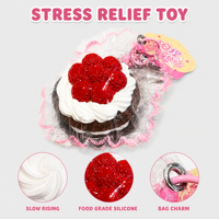 Pendentif Squishy Gâteau Fraise en Silicone Alimentaire, Jouet Anti-Stress à Remontée Lente, Jouet de Bureau pour Soulager l'Anxiété, Cadeau, Vente en Gros