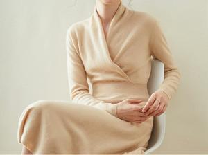 Combinaison sur mesure pour femmes <span class=keywords><strong>pull</strong></span> en cachemire à col en V croisé <span class=keywords><strong>robe</strong></span> trapèze <span class=keywords><strong>mi</strong></span>-<span class=keywords><strong>longue</strong></span> en tricot - Product Image 2