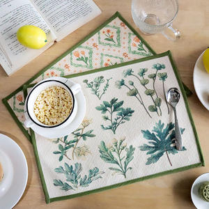 Mantel individual cuadrado de algodón estampado con diseño de flores y margaritas verdes, aislante térmico, para uso doméstico y repostería. - Product Image 3