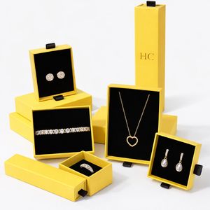 Coffret à bijoux de luxe rigide coulissant avec insert en velours, vernis UV sélectif, logo personnalisé, revêtement à base d'eau, service OEM - Product Image 4