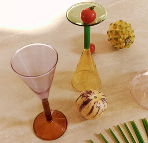 <span class=keywords><strong>Verres</strong></span> <span class=keywords><strong>à</strong></span> <span class=keywords><strong>vin</strong></span> sur <span class=keywords><strong>pied</strong></span> haut en verre borosilicate de style américain, en forme de sablier, colorés et personnalisables, pour la vente en gros et les fêtes - Product Image 5