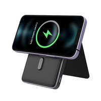Power Bank Magnetik Nirkabel Multifungsi 20W Pengisian Cepat 5000mAh dengan Tempat Kartu, Charger Ponsel Portabel untuk Perjalanan