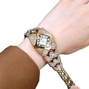 Reloj de Cuarzo para Mujer con Caja Cuadrada de Acero Inoxidable de Lujo, Diseño con Movimiento Miyota, Elegante Regalo - Product Image 1