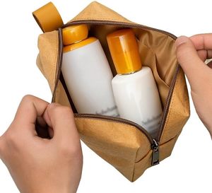 Étui cosmétique écologique personnalisé avec logo, trousse de maquillage de voyage en gros, pochette de toilette lavable en papier kraft, sac de rangement cosmétique - Product Image 4