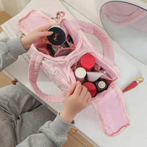 High-Aesthetically Multi-Functional <b>Large</b> Capacity Portable Travel Organizer <b>Bag</b> High-End <b>Makeup</b> <b>Bag</b> Made of Durable Nylon - Product Image 2