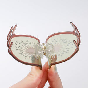 Pinza de Pelo Grande y Bonita con Forma de Fruta, Pinza de Pelo de Plástico Acrílico con Forma de Limón, Sandía y Fresa, Accesorios para el Cabello para Mujer - Product Image 4